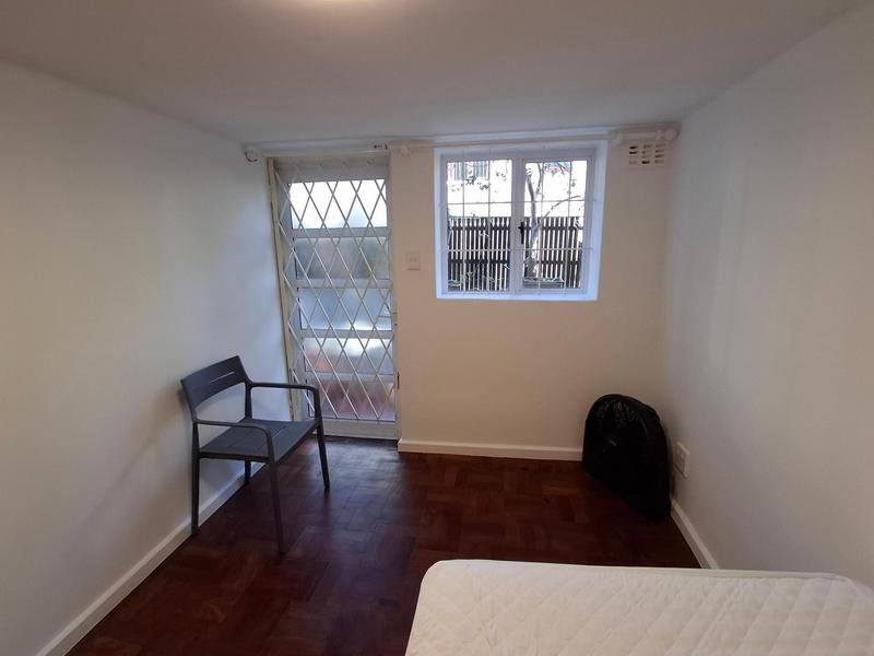 To Let 3 Bedroom Property for Rent in Vredehoek Western Cape